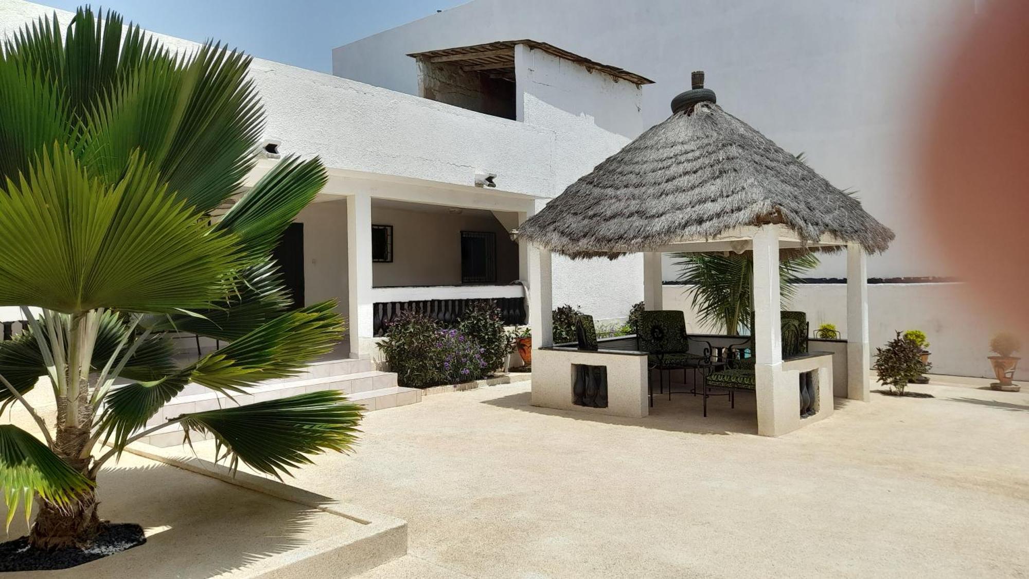 Villa Chez Andre Ngaparou Exterior foto